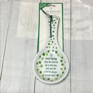 🍀 A Little Irish Luck Spoon Rest – Shamrock Clover Irish Saying – Kitchen Decor